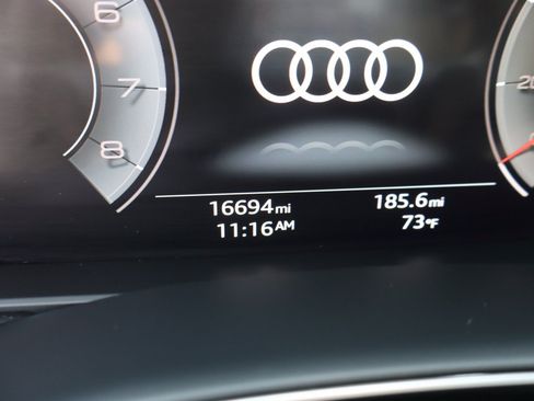 Used 2023 Audi Q7 2.0T Premium w/ Convenience Package AWD/4WD image 10