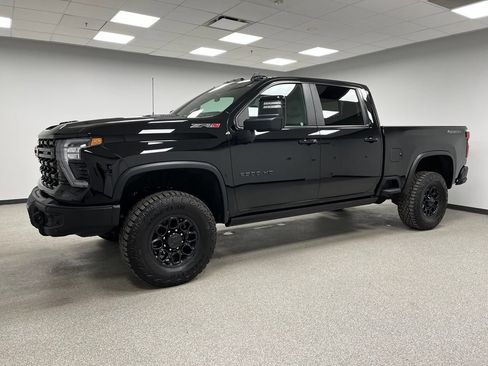 Used 2025 Chevrolet Silverado 2500 ZR2 w/ ZR2 Bison Edition AWD/4WD image 6