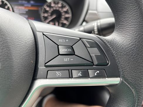 Used 2025 Nissan Altima 2.5 SV FWD image 20