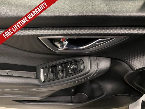 Used 2023 Subaru Forester Premium AWD/4WD image 27