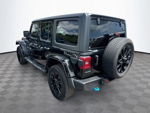 Certified 2023 Jeep Wrangler Unlimited Sahara w/ Cold Weather Group AWD/4WD image 8