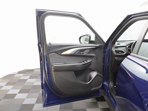 Certified 2023 Chevrolet TrailBlazer ACTIV w/ Convenience Package image 5