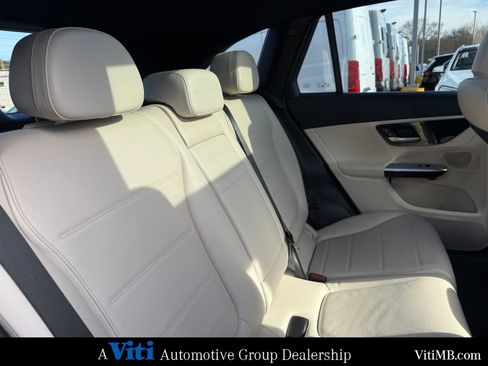 Certified 2024 Mercedes-Benz GLC 300 4MATIC image 28