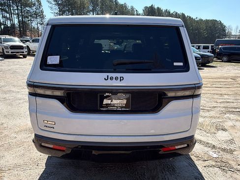 New 2026 Jeep Grand Wagoneer L 4WD image 9