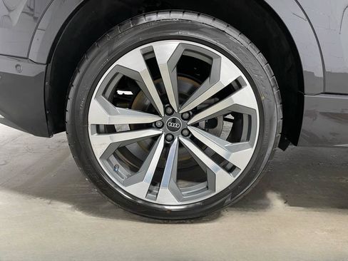 Used 2021 Audi Q8 Premium Plus w/ Premium Plus Package AWD/4WD image 6