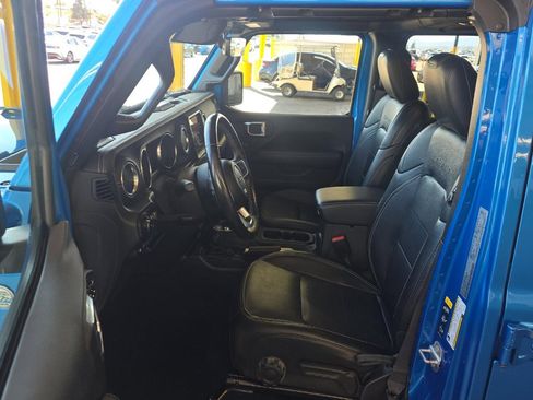 Used 2021 Jeep Wrangler Unlimited Sahara w/ Cold Weather Group image 7