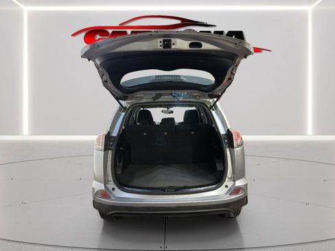 Used 2016 Toyota RAV4 LE image 21