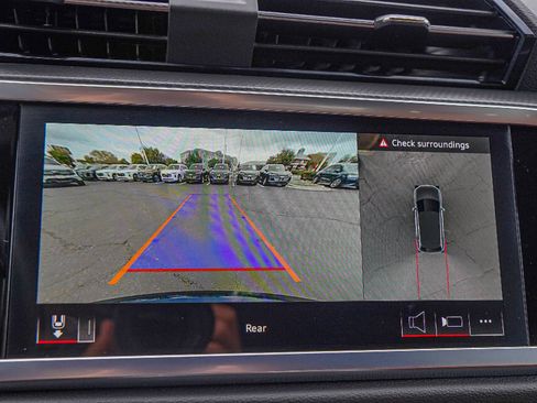 Certified 2025 Audi Q3 2.0T Premium Plus w/ Premium Plus Package image 15