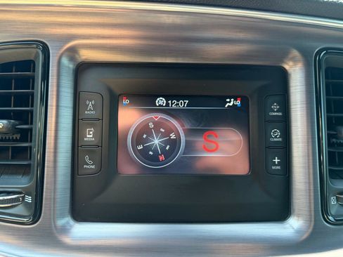 Used 2015 Dodge Challenger SXT w/ Driver Convenience Group RWD image 31