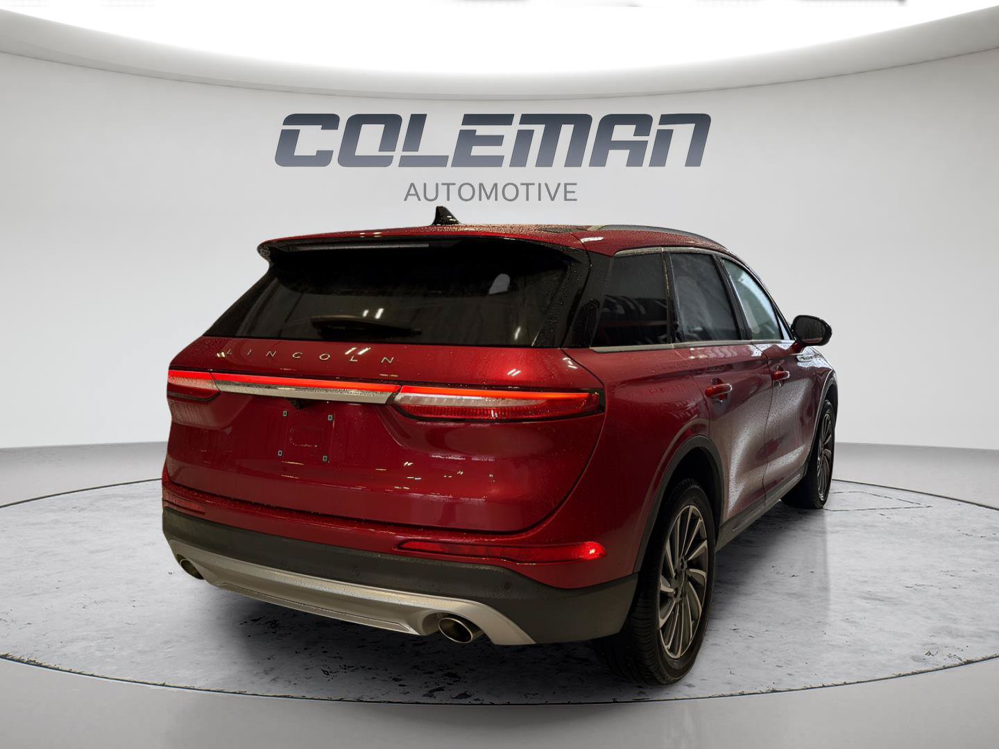 Used 2023 Lincoln Corsair Reserve w/ Equipment Group 201A FWD image 4