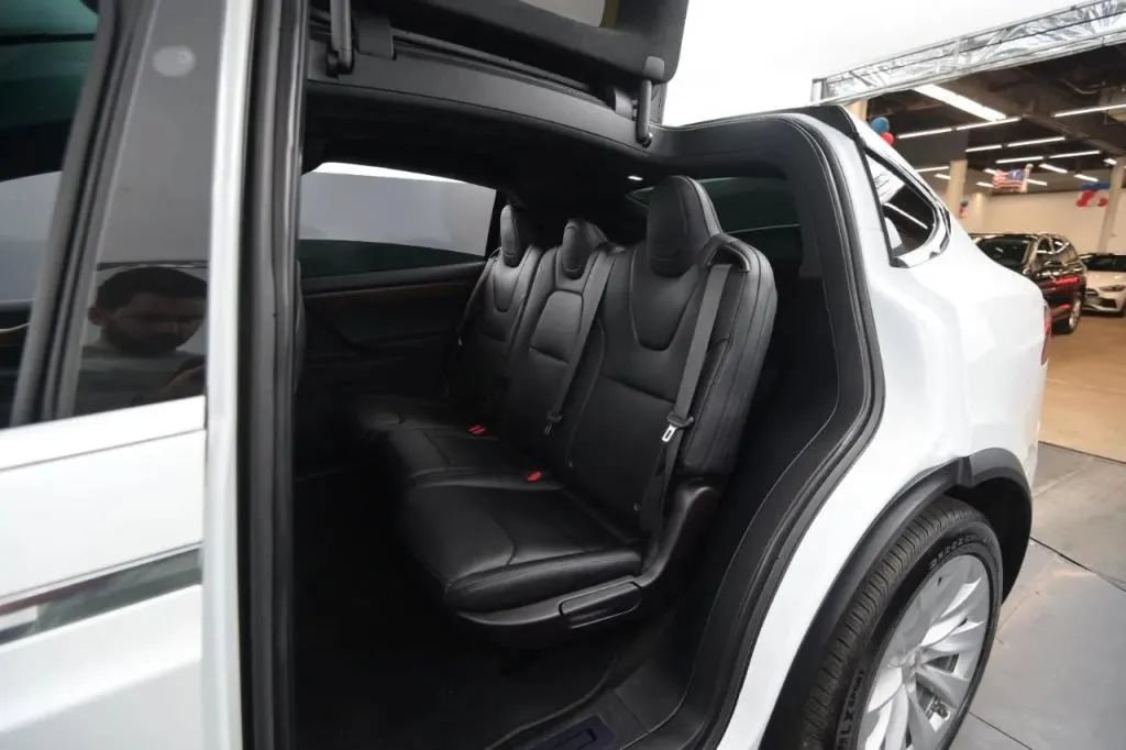 Used 2020 Tesla Model X Long Range AWD/4WD image 42