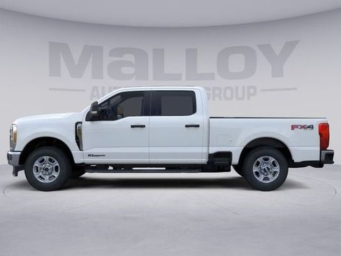 New 2026 Ford F250 XLT w/ FX4 Off-Road Package AWD/4WD image 3