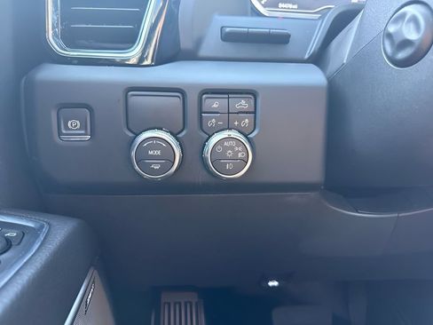 Used 2023 GMC Sierra 1500 Denali w/ Denali Reserve Package RWD image 26