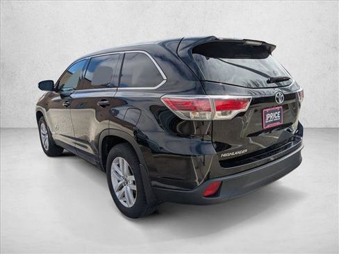Used 2016 Toyota Highlander LE image 6