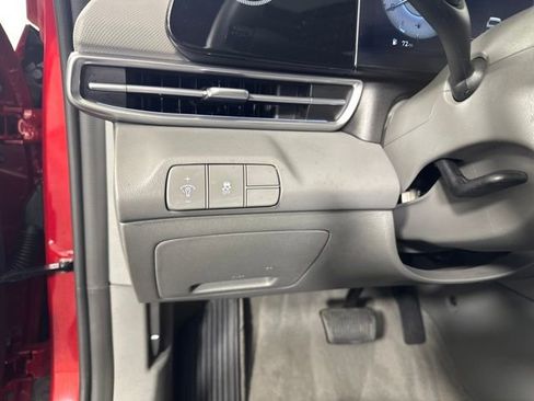 Certified 2024 Hyundai Elantra SEL w/ Convenience Package image 19