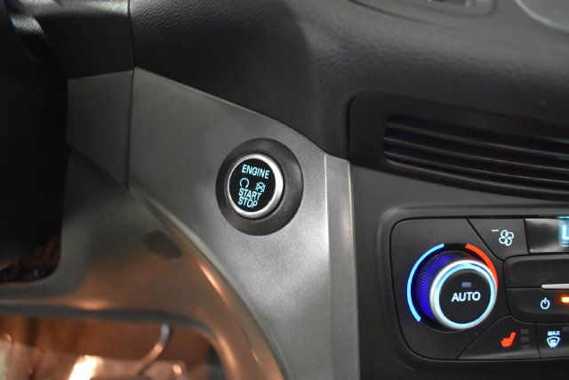 Used 2019 Ford Escape SEL AWD/4WD image 17