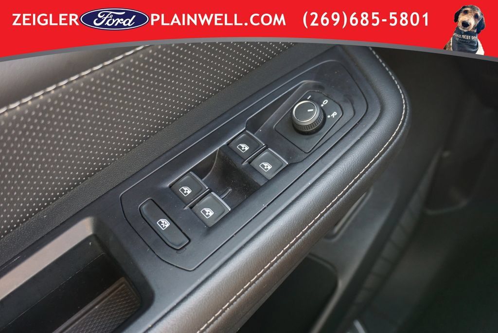 Used 2025 Volkswagen Atlas SE FWD image 31