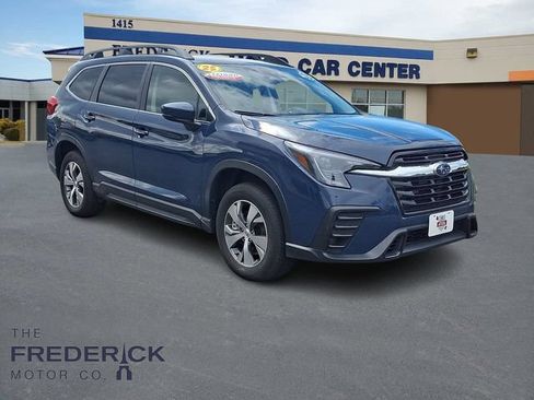 Certified 2025 Subaru Ascent Premium AWD/4WD image 1