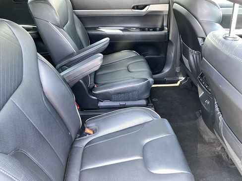 Used 2024 Hyundai Palisade SEL FWD image 12