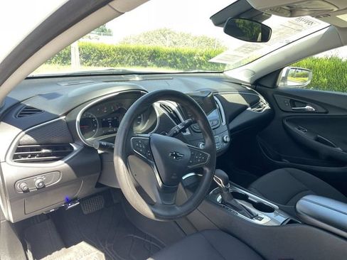 Used 2024 Chevrolet Malibu LT FWD image 10