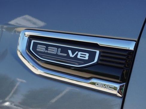 New 2026 GMC Sierra 1500 SLE image 14