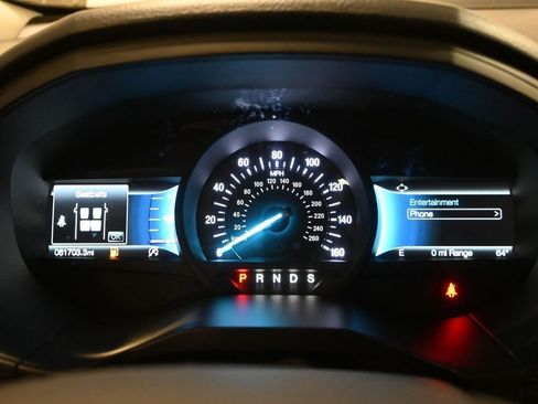 Used 2024 Ford Edge Titanium AWD/4WD image 10