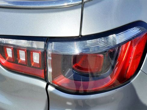 Used 2023 Jeep Compass Limited image 6