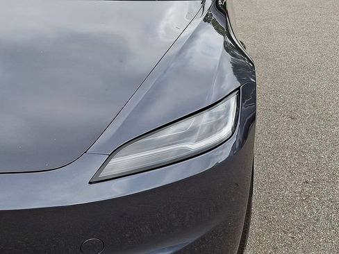 Used 2024 Tesla Model 3 Standard Range RWD image 9