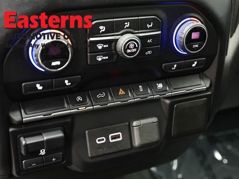 Used 2021 Chevrolet Silverado 1500 LT AWD/4WD image 21