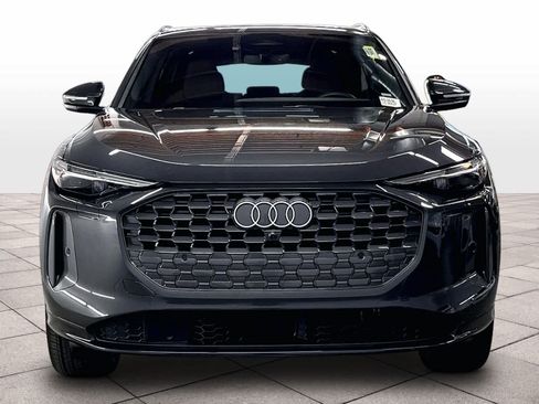 Used 2025 Audi Q5 Premium w/ Premium Plus AWD/4WD image 3
