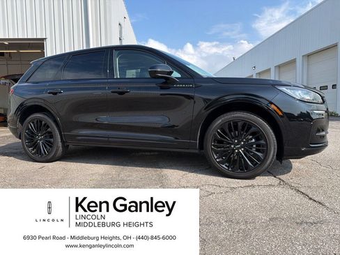 Used 2023 Lincoln Corsair AWD w/ Equipment Group 101A image 1