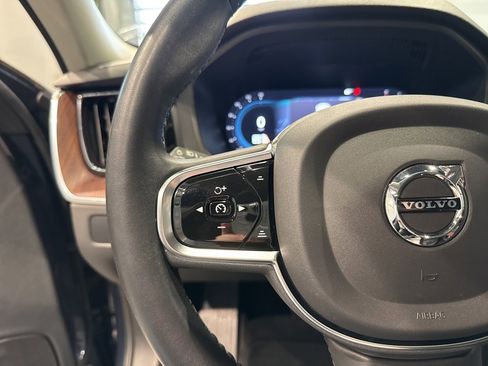 Used 2024 Volvo XC60 B5 Plus w/ Protection Package Premier image 26