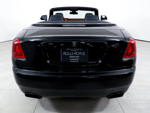 Used 2019 Rolls-Royce Dawn RWD image 10