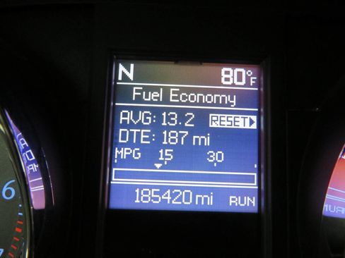 Used 2013 Chrysler Town & Country Limited w/ Luxury Group image 19