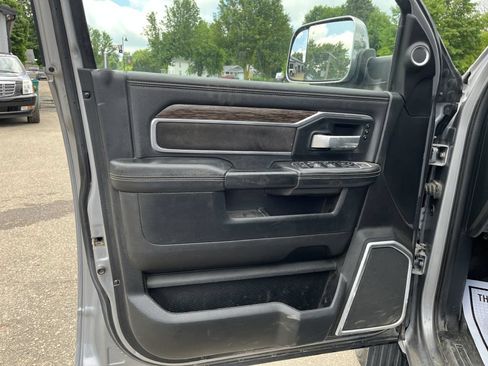 Used 2020 RAM 2500 Laramie AWD/4WD image 10