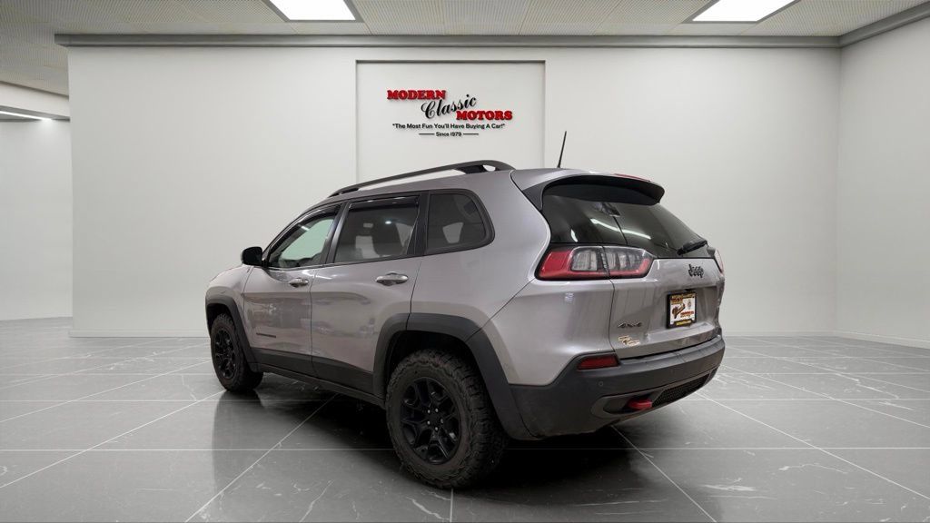 Used 2020 Jeep Cherokee Trailhawk AWD/4WD image 5