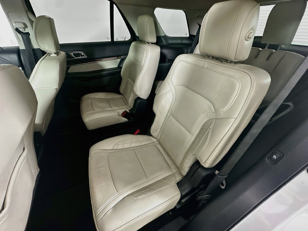 Used 2019 Ford Explorer Platinum AWD/4WD image 31
