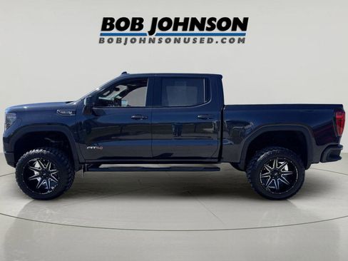 Used 2023 GMC Sierra 1500 AT4 w/ Technology Package AWD/4WD image 7