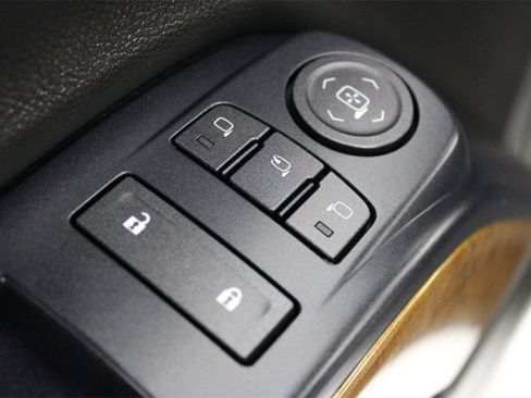 Used 2019 Chevrolet Silverado 3500 LTZ w/ Duramax Plus Package image 21