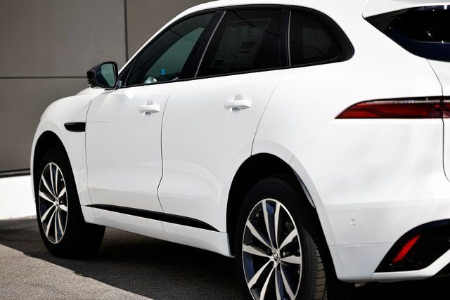 New 2026 Jaguar F-PACE R-Dynamic S AWD/4WD image 10