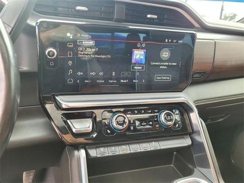 Used 2024 GMC Sierra 3500 Denali Ultimate image 20