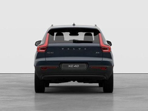 New 2026 Volvo XC40 B5 Plus w/ Protection Package Premier image 5