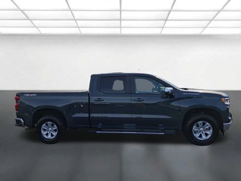 Used 2025 Chevrolet Silverado 1500 LT w/ Safety Package AWD/4WD image 2