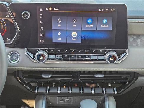 New 2026 Chevrolet Colorado ZR2 w/ Technology Package AWD/4WD image 13