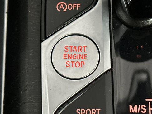 Used 2023 BMW 430i Coupe w/ Convenience Package image 22