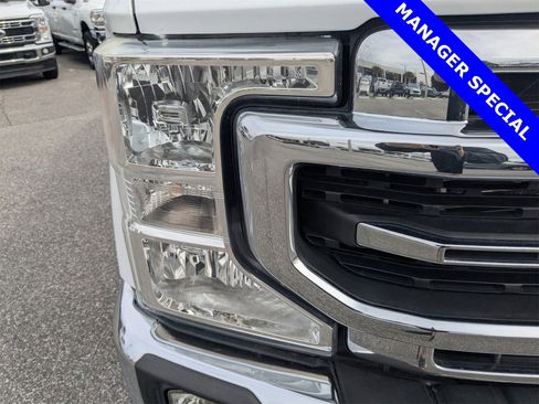 Used 2022 Ford F350 Lariat image 10