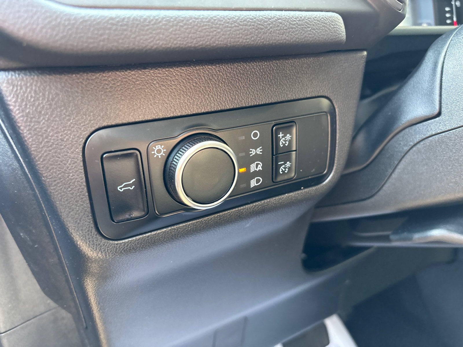 Used 2023 Ford Escape Active w/ Tech Pack #1 AWD/4WD image 13