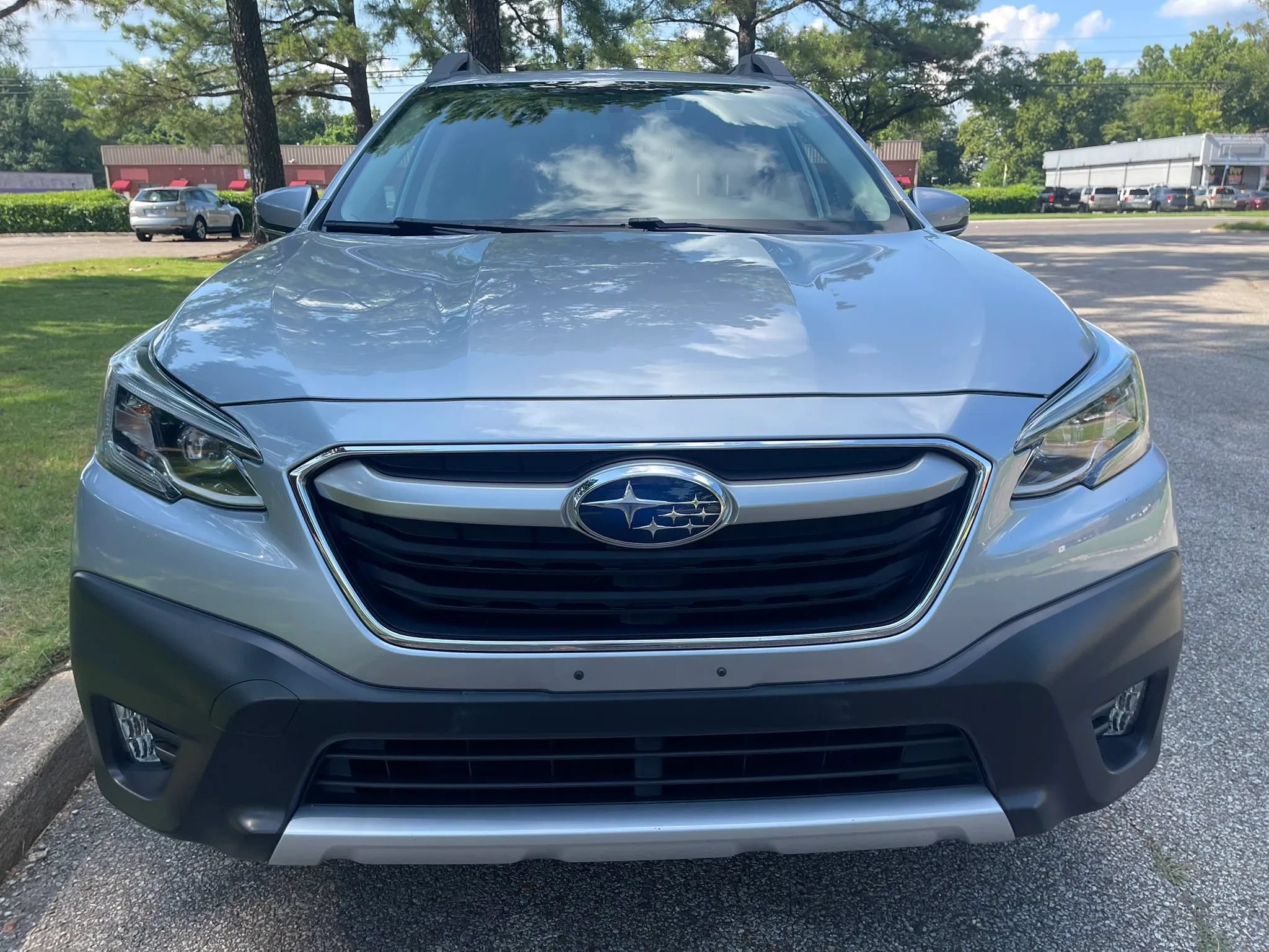 Used 2021 Subaru Outback Limited AWD/4WD image 8