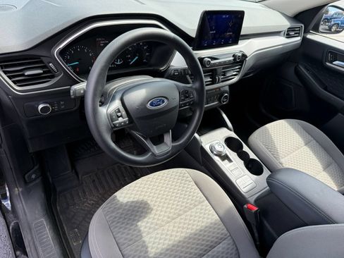Used 2020 Ford Escape SE AWD/4WD image 2