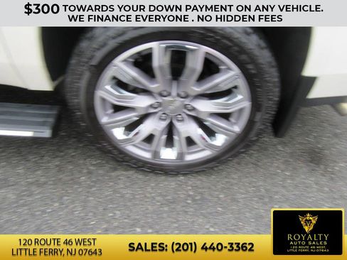 Used 2015 GMC Yukon XL Denali w/ Premium Package image 27